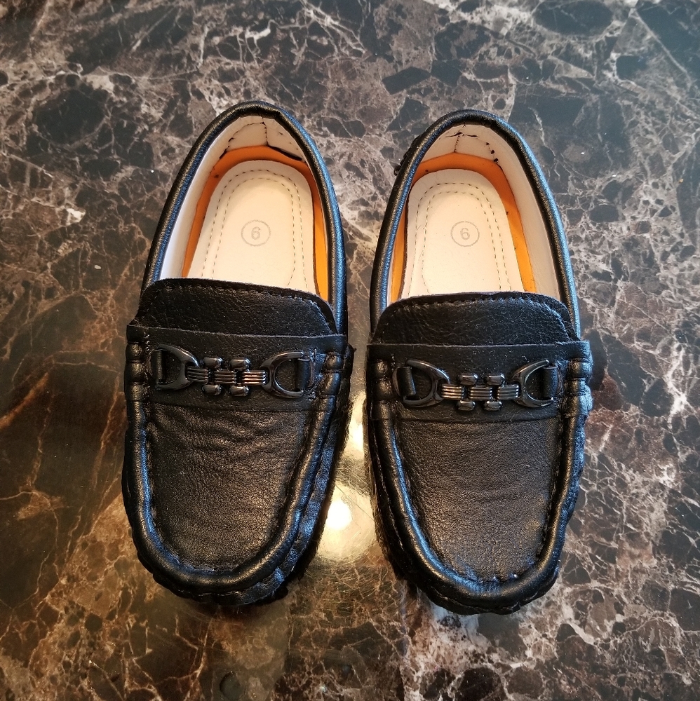 Formal shoe for kid size 6c